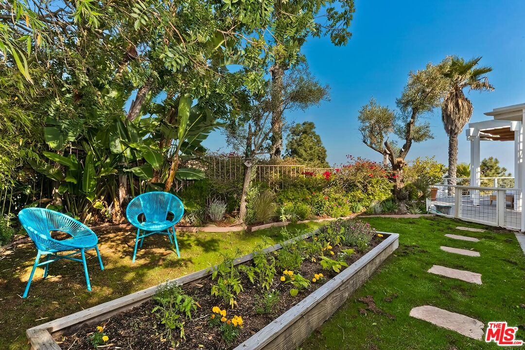 2224 Hercules Dr