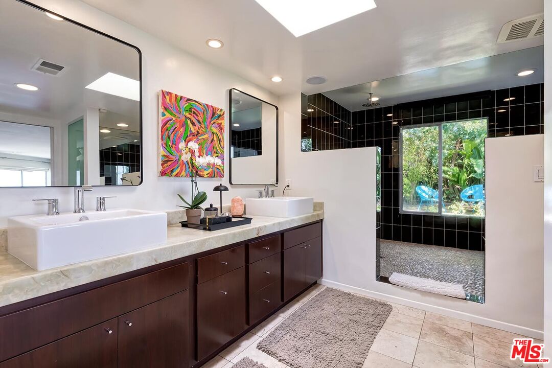 2224 Hercules Dr