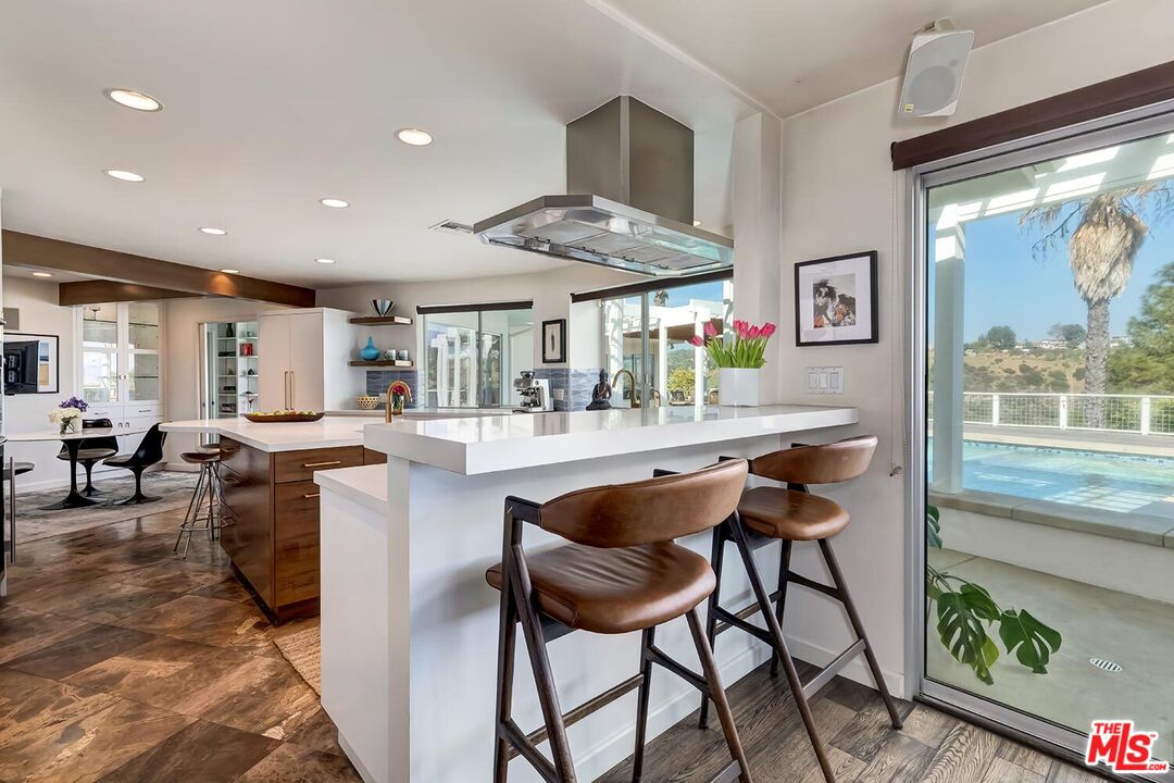 2224 Hercules Dr