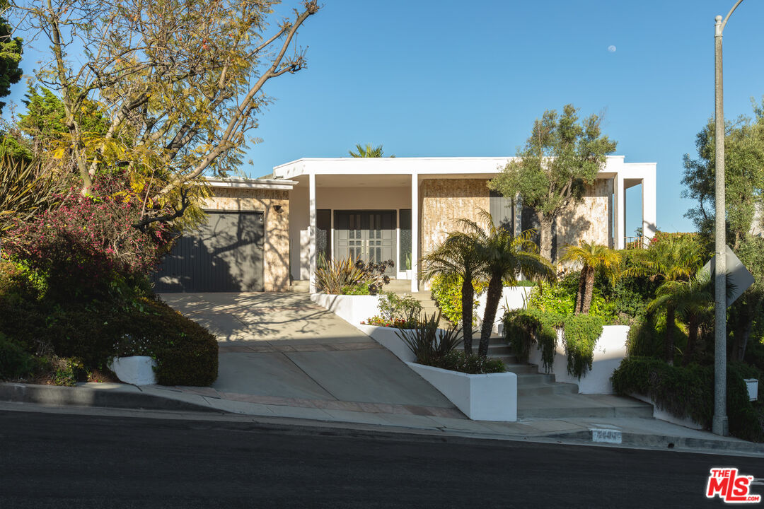 2224 Hercules Dr