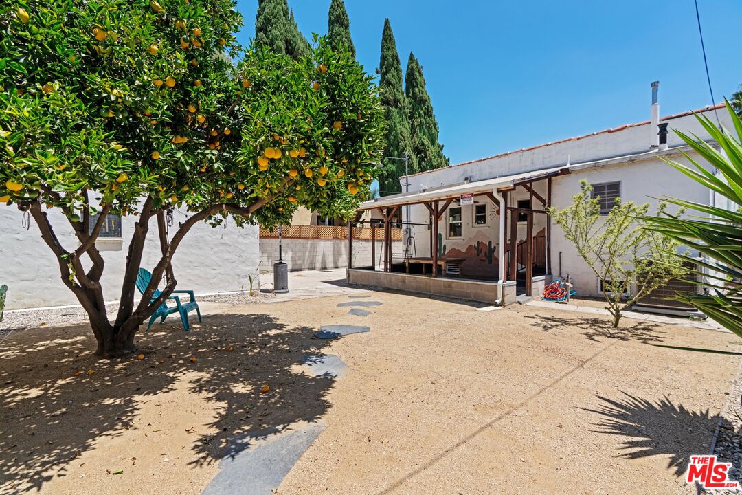337 N La Jolla Ave