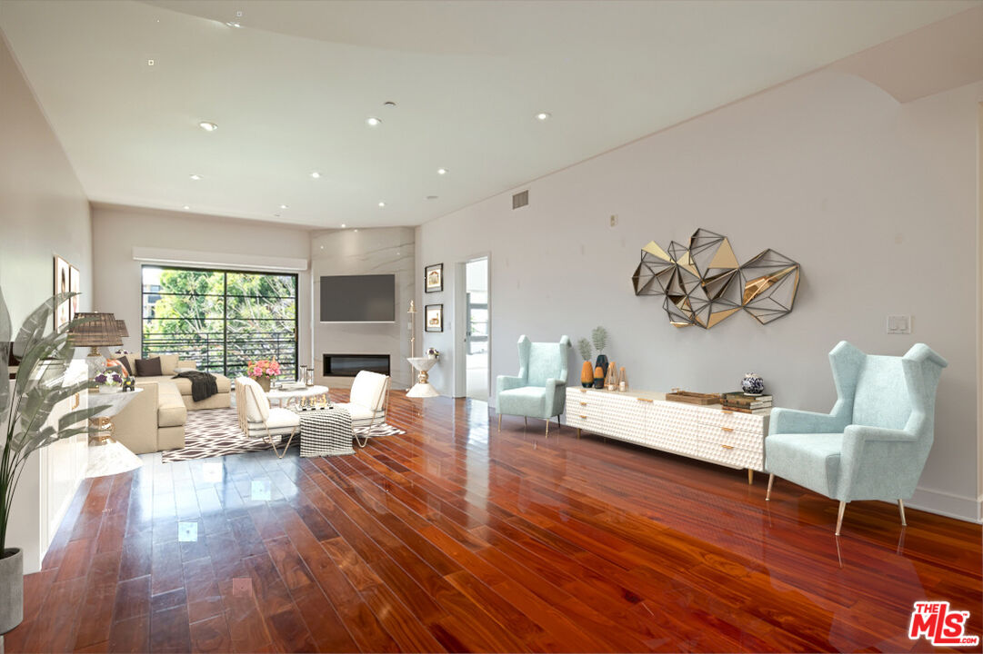 8788 Shoreham Dr Unit: 30