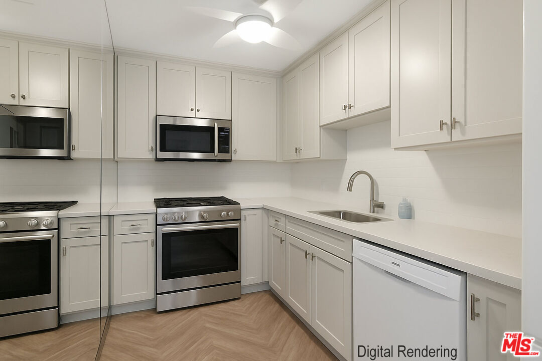 837 N West Knoll Dr Unit: 204