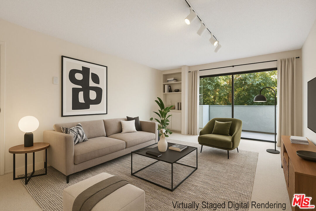 837 N West Knoll Dr Unit: 204