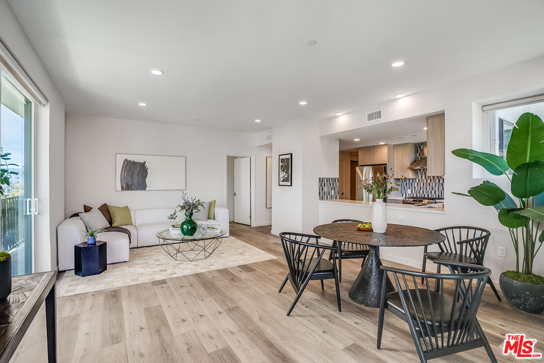 1101 S Bedford St Unit: 401