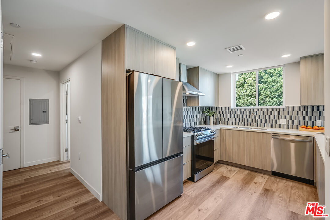 1101 S Bedford St Unit: 401