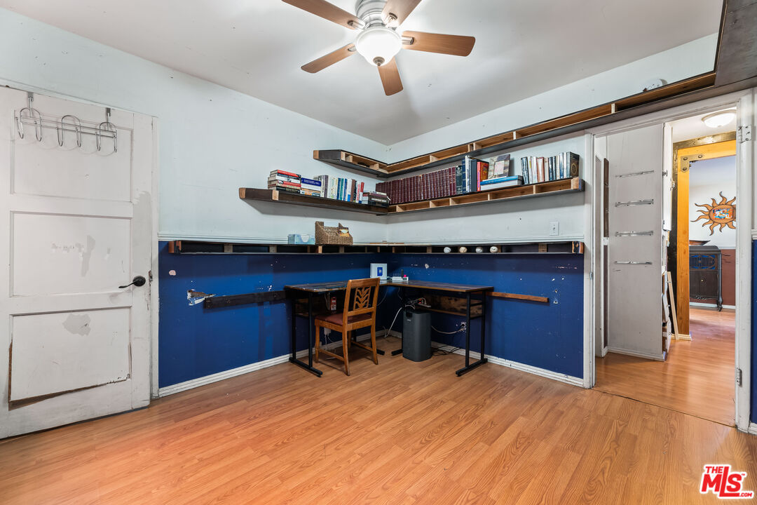 4553 Zane St