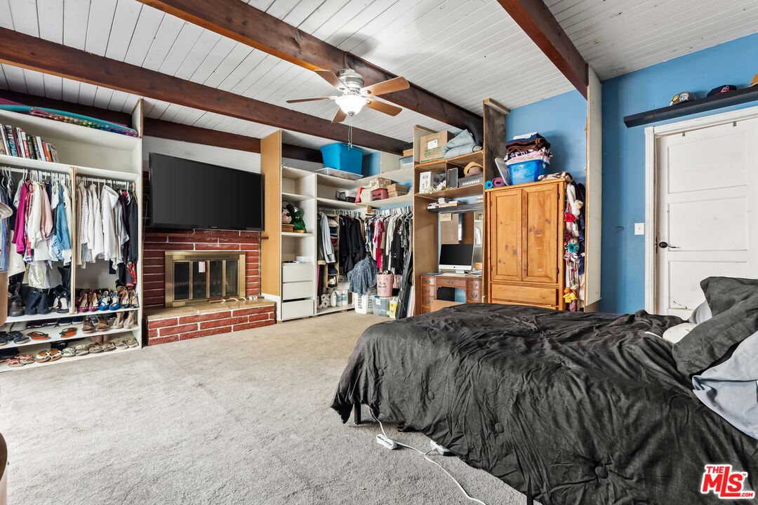 4553 Zane St