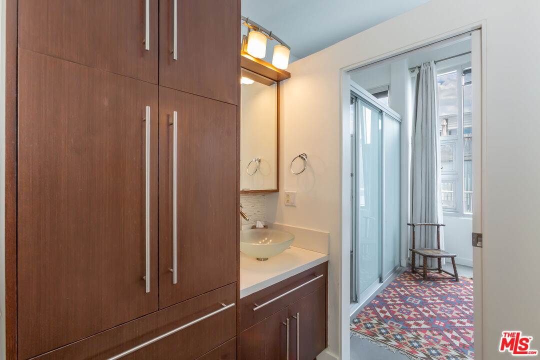 615 Hampton Dr Unit: A304