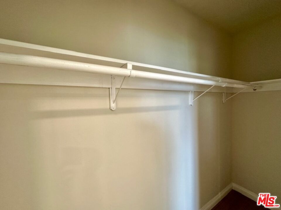 1114 S Sherbourne Dr Unit: 4