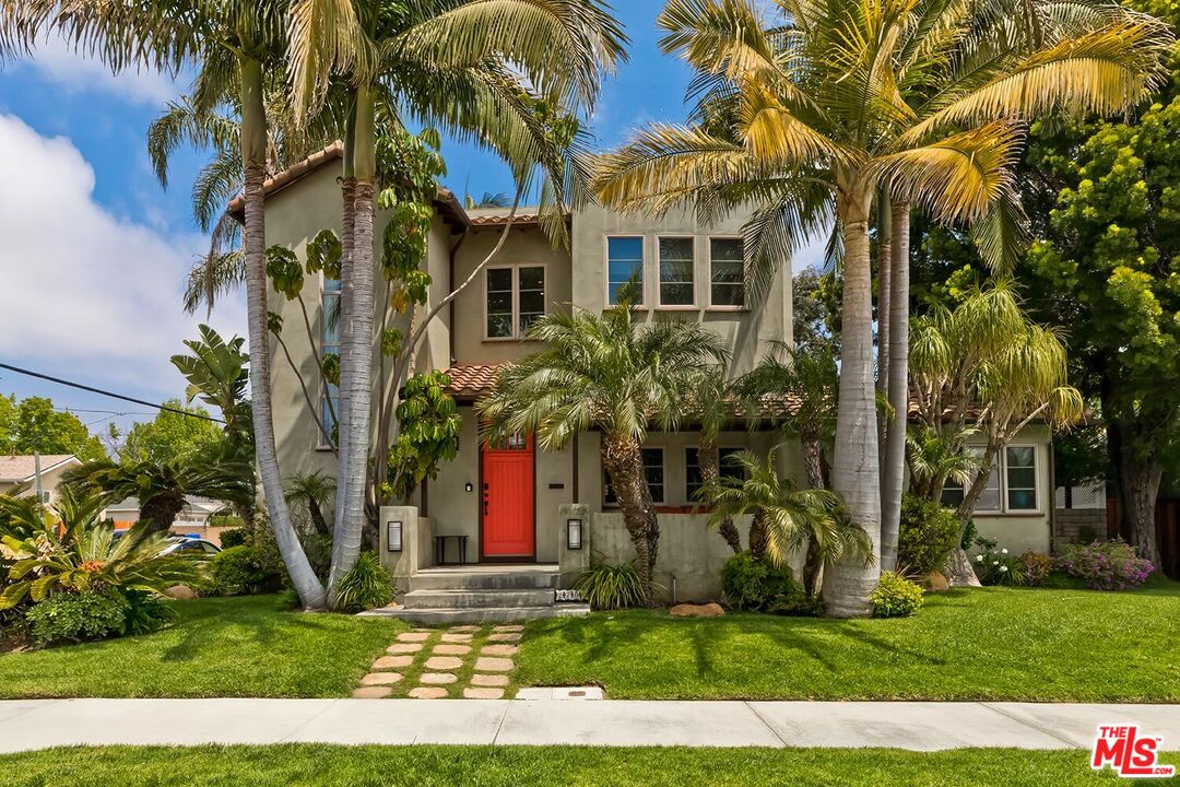 2700 Midvale Ave