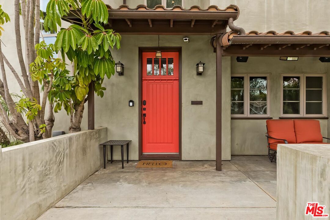 2700 Midvale Ave