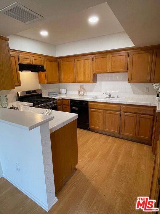 14804 Magnolia Blvd Unit: #12