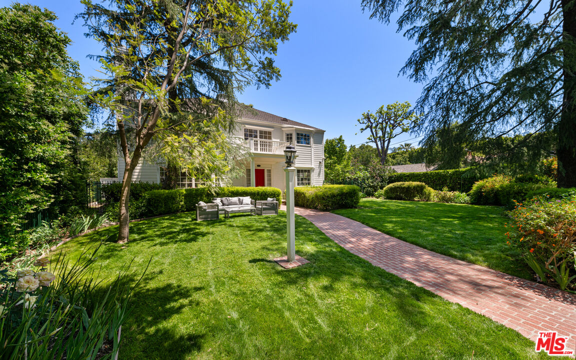 5404 Topeka Dr