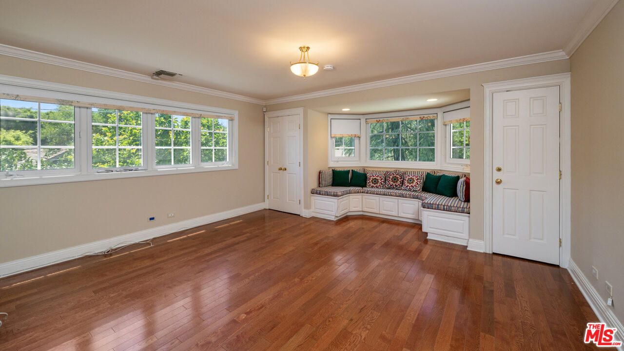 5404 Topeka Dr