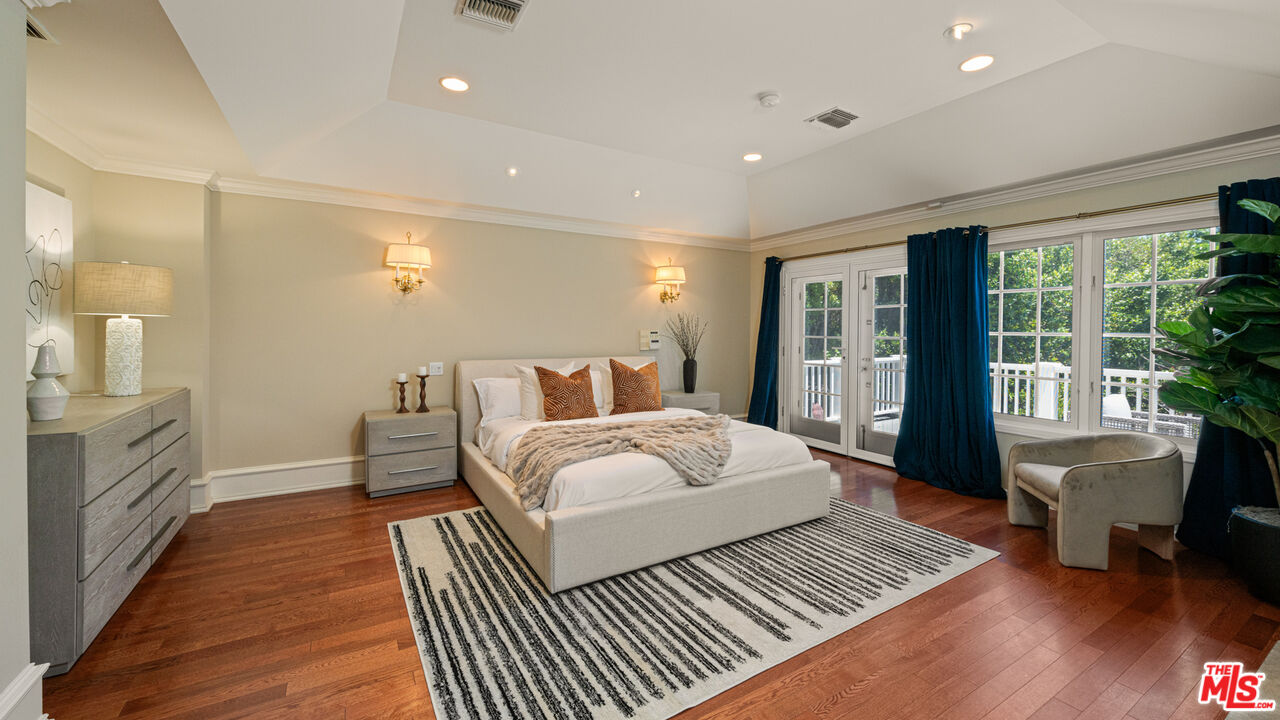 5404 Topeka Dr