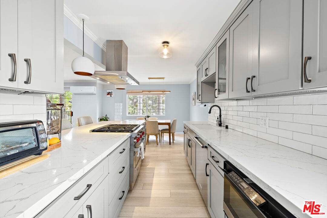 1228 14th St Unit: 201