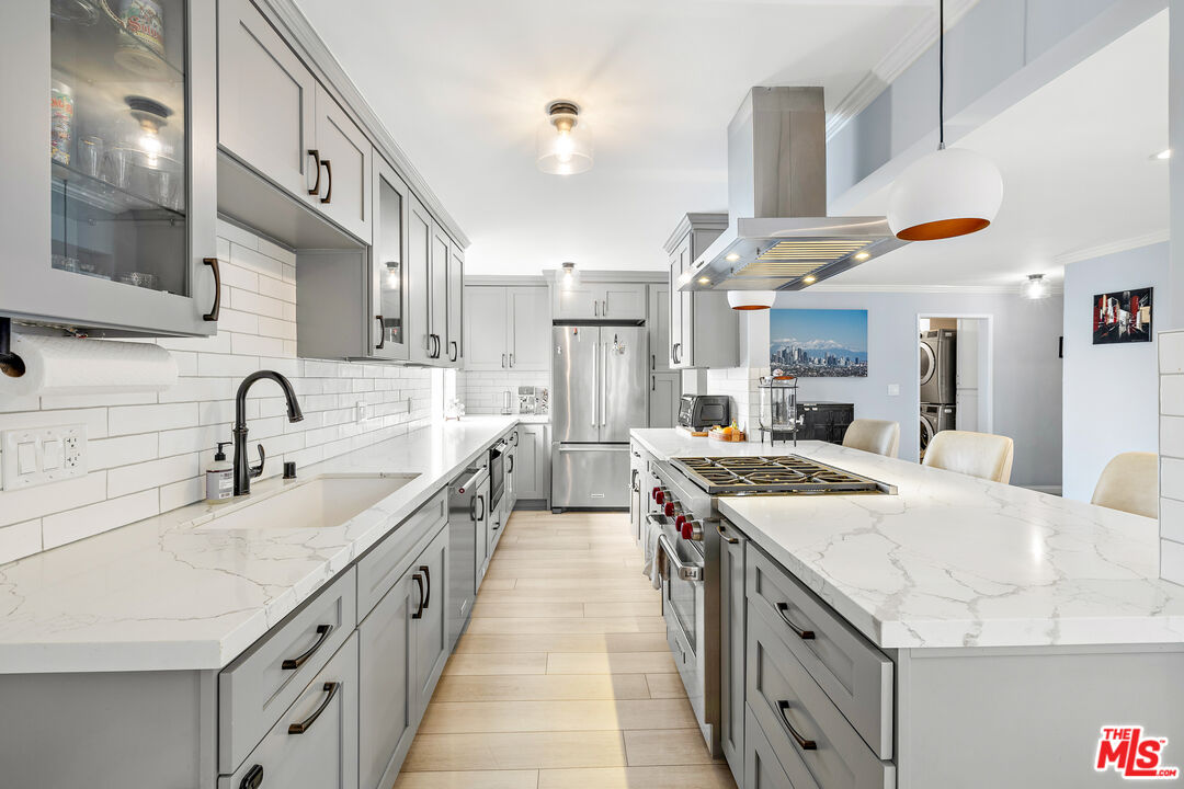 1228 14th St Unit: 201