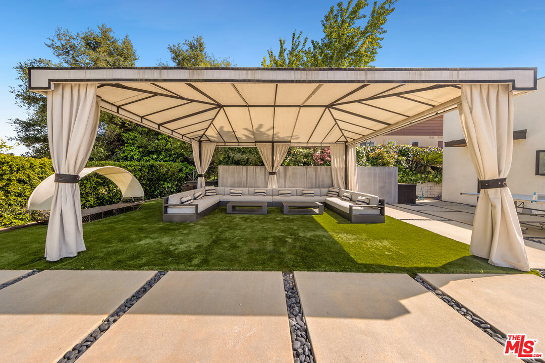 3144 Corda Dr