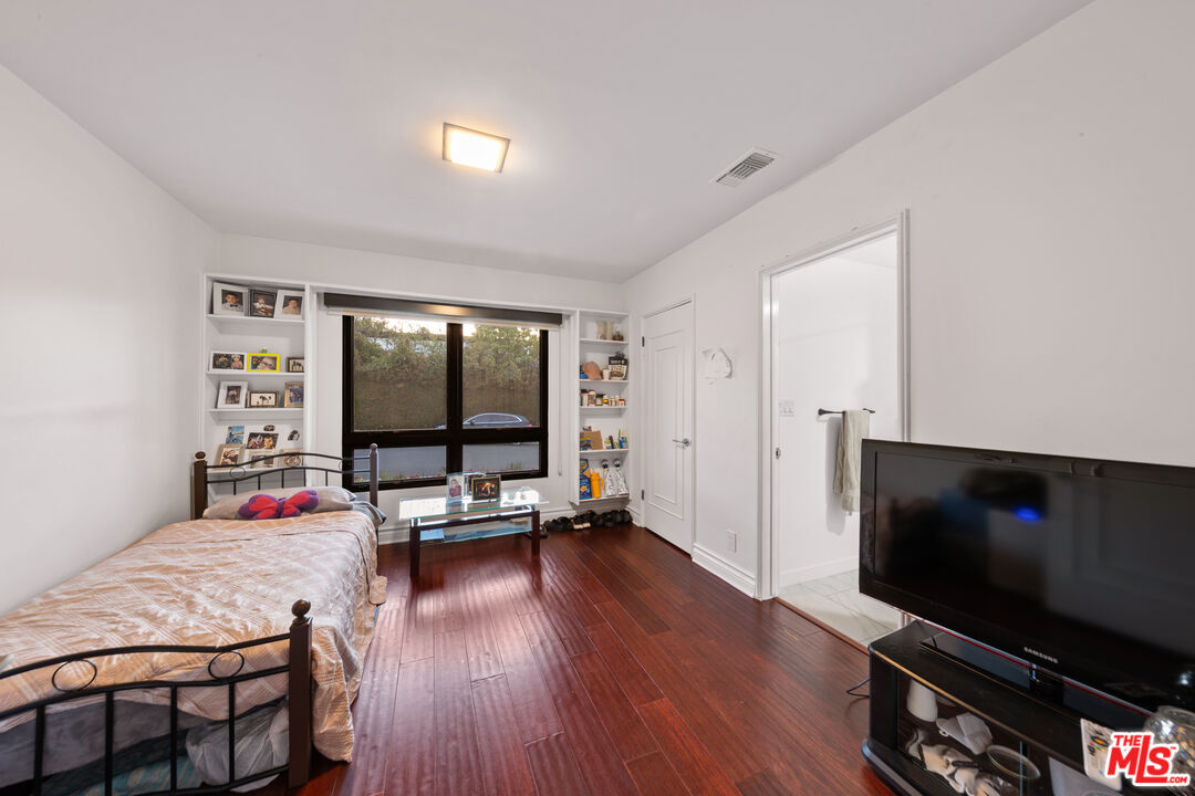 3144 Corda Dr