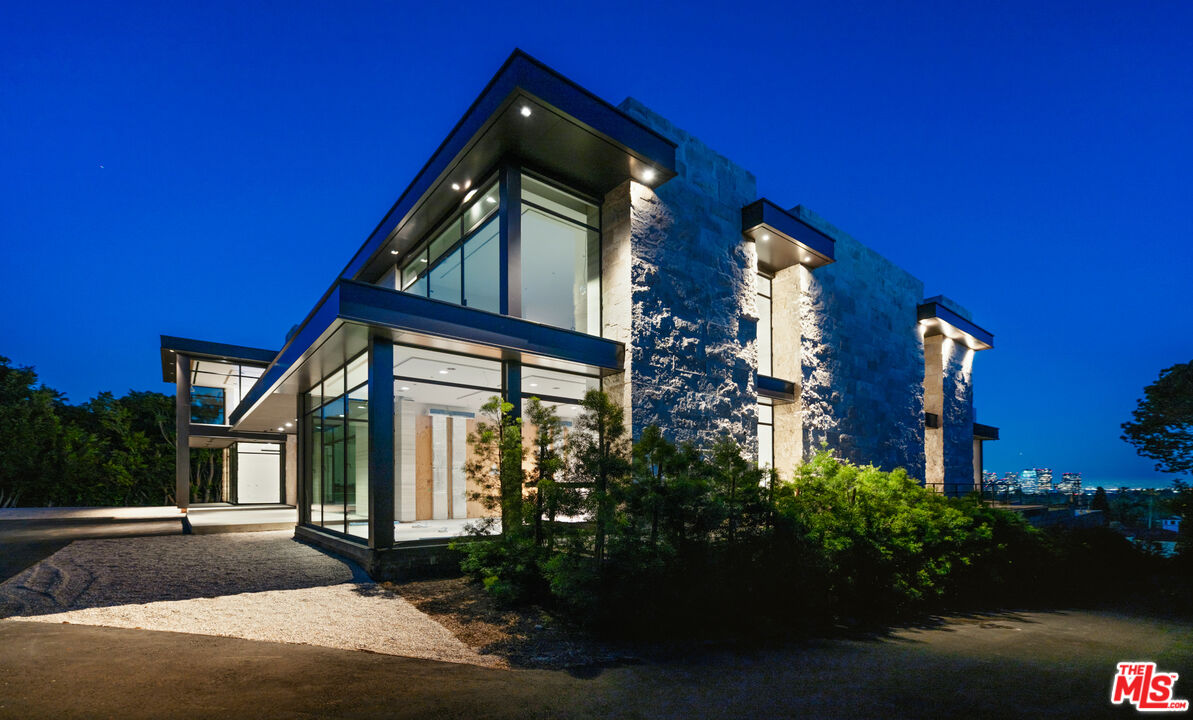 1129 Tower Rd
