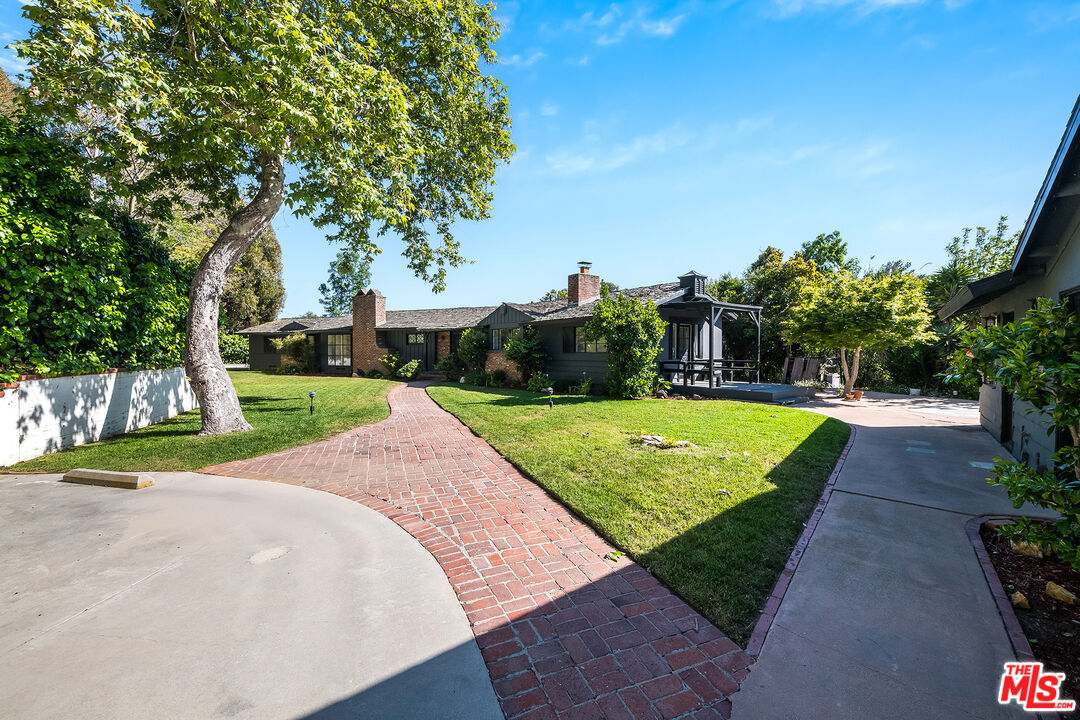 11222 Bellagio Rd