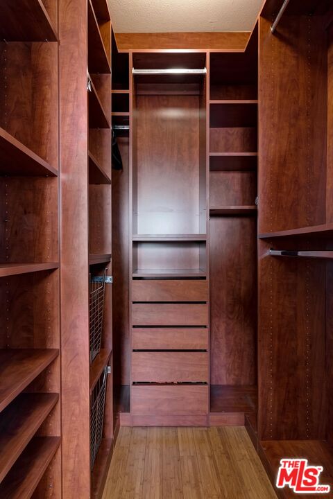 1133 N Clark St Unit: 103