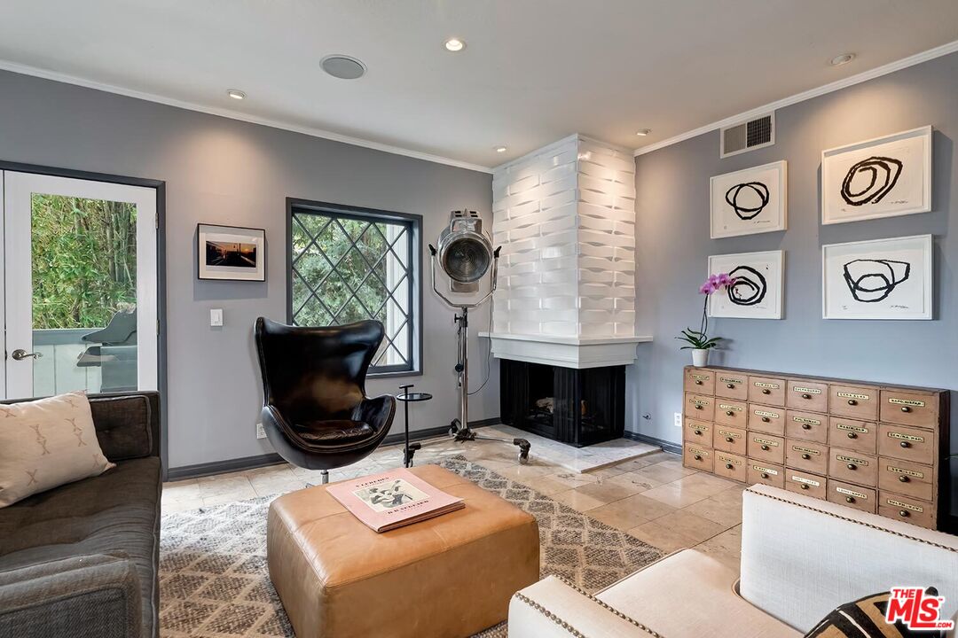 1133 N Clark St Unit: 103