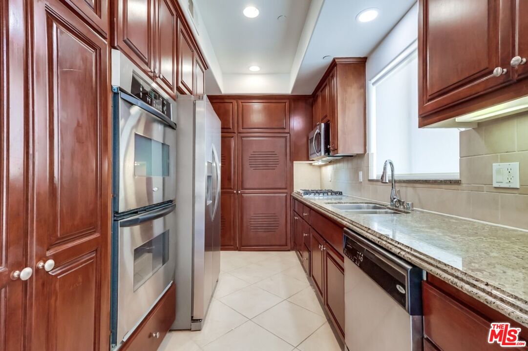 8610 Chalmers Dr Unit: 405