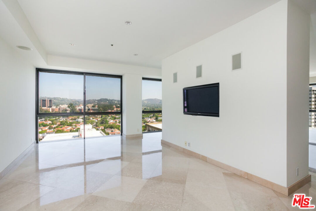 10750 Wilshire Blvd Unit: 1602