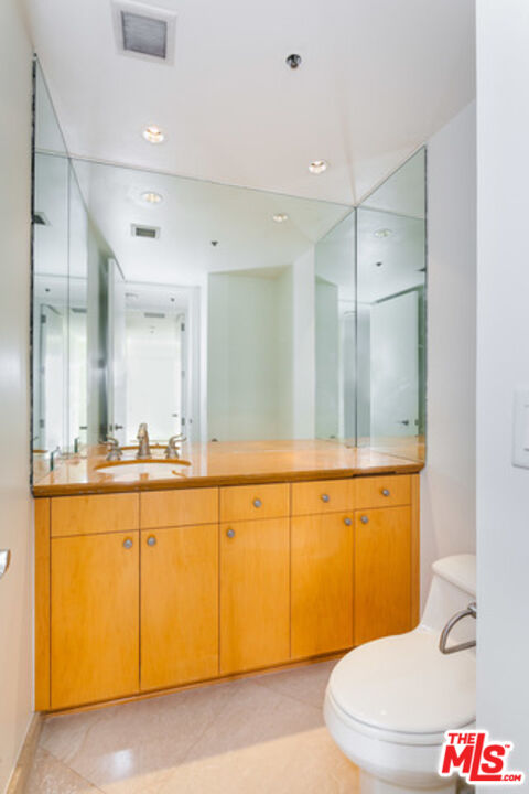 10750 Wilshire Blvd Unit: 1602
