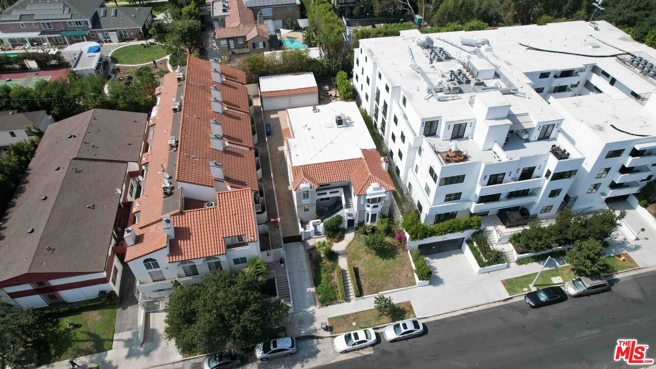 865 S Lucerne Blvd