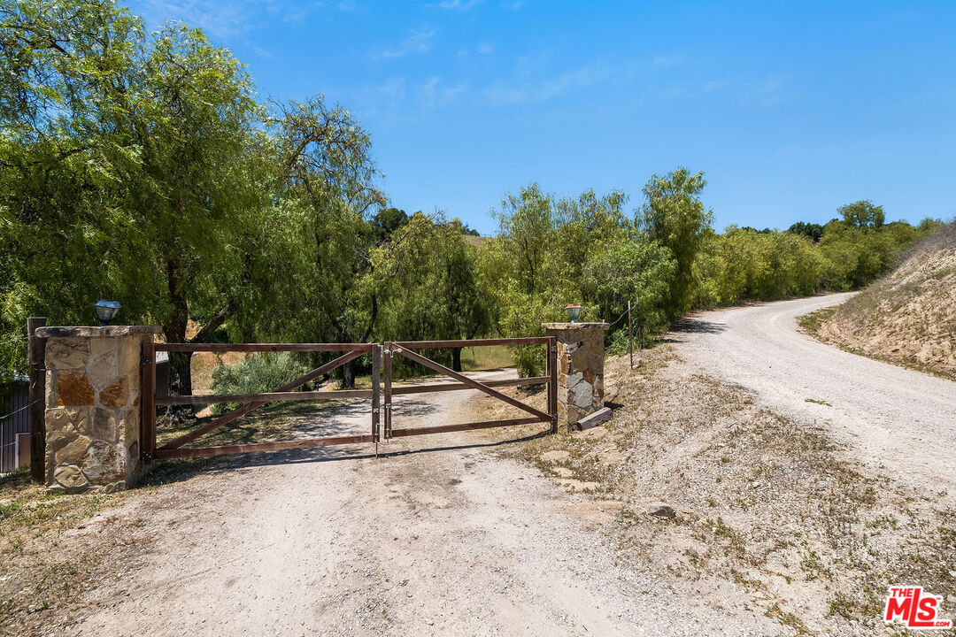 3333 Long Valley Rd