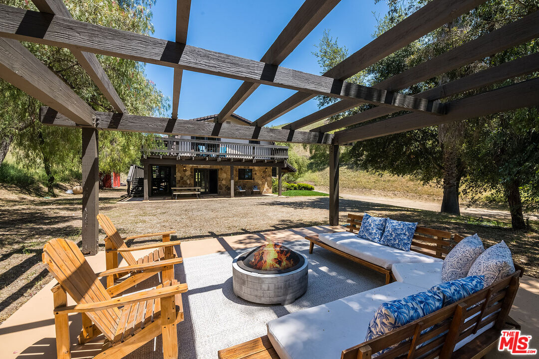 3333 Long Valley Rd