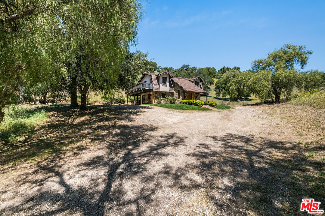 3333 Long Valley Rd