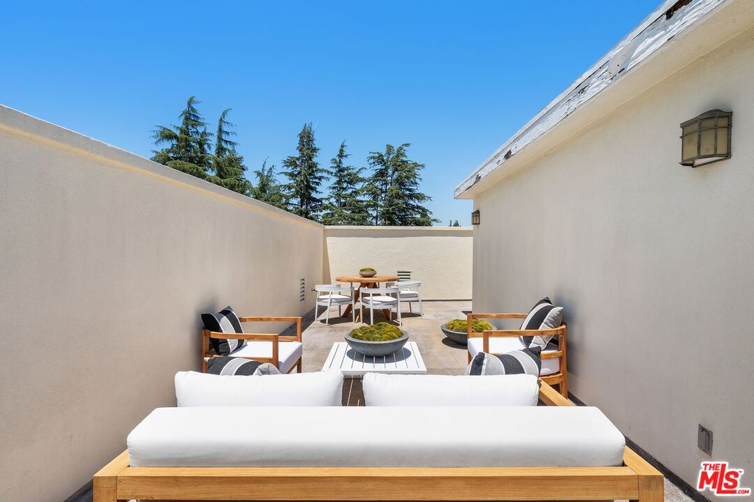 4125 W Hood Ave Unit: 102