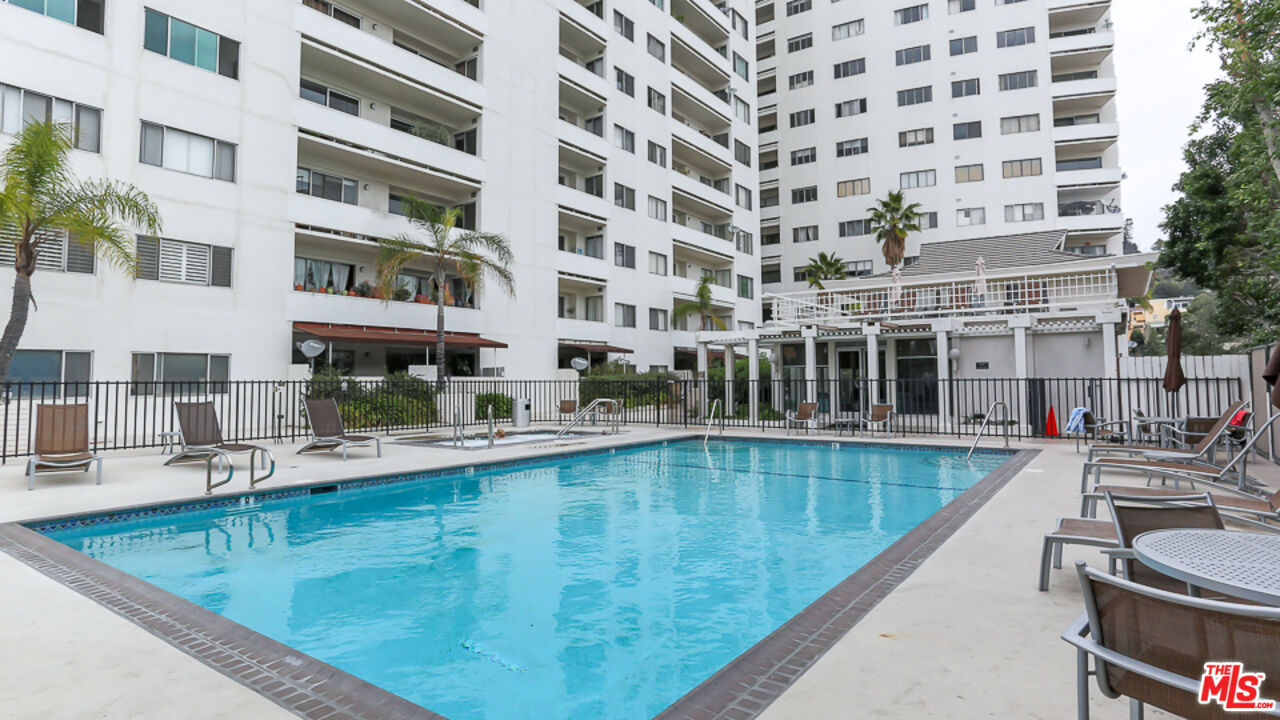 7250 Franklin Ave Unit: 1112