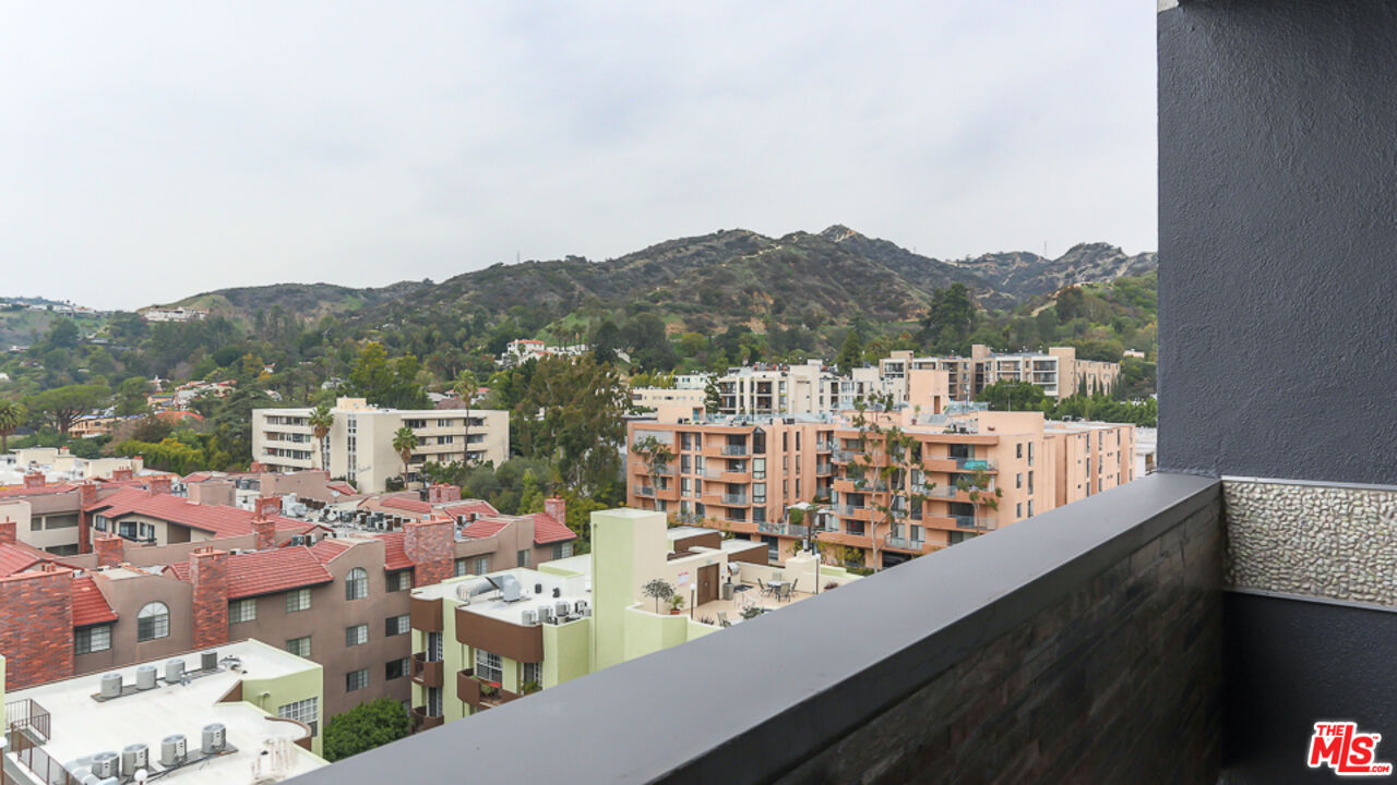 7250 Franklin Ave Unit: 1112