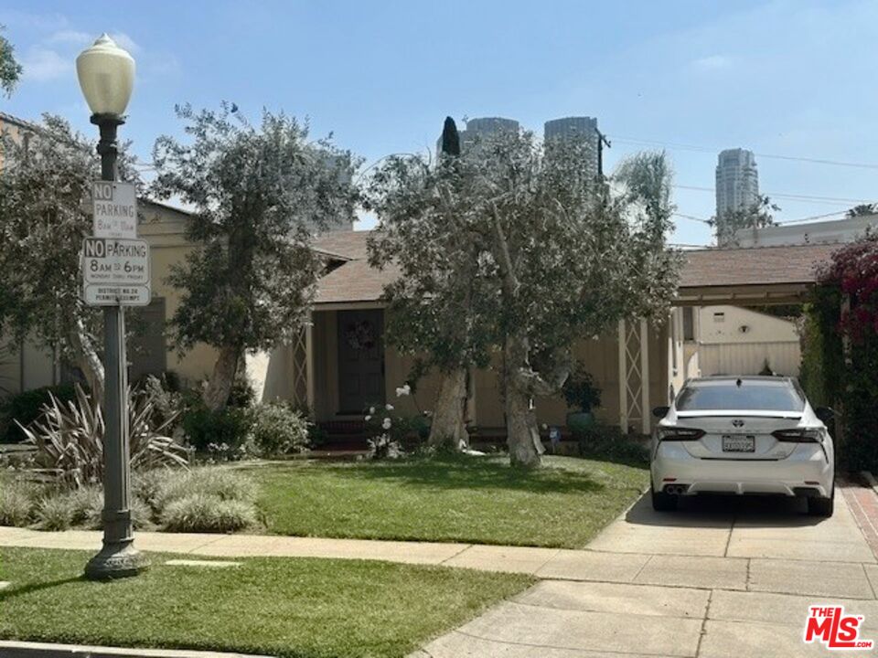 1926 Thayer Ave