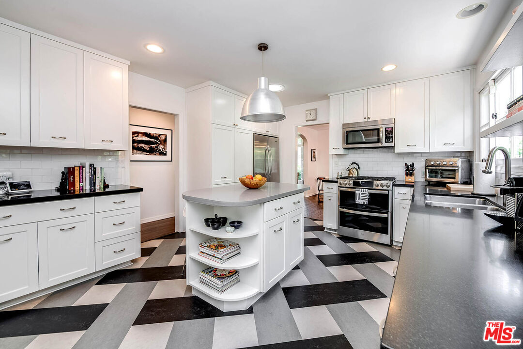4150 Elmer Ave