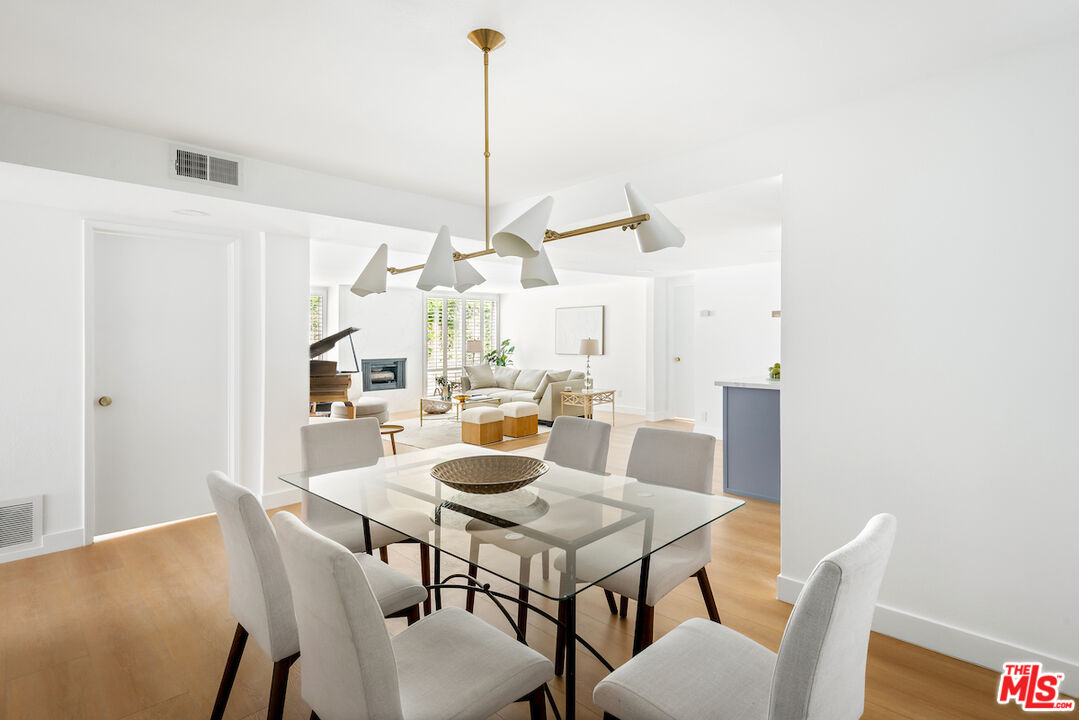 14106 Dickens St Unit: 105