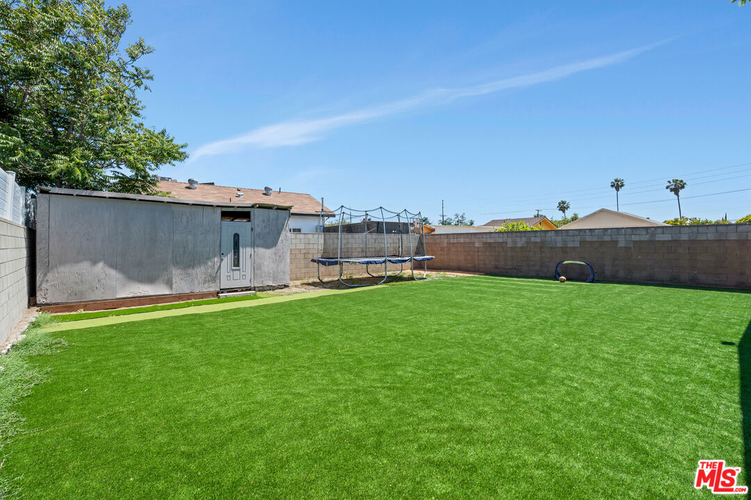 13032 Glamis St