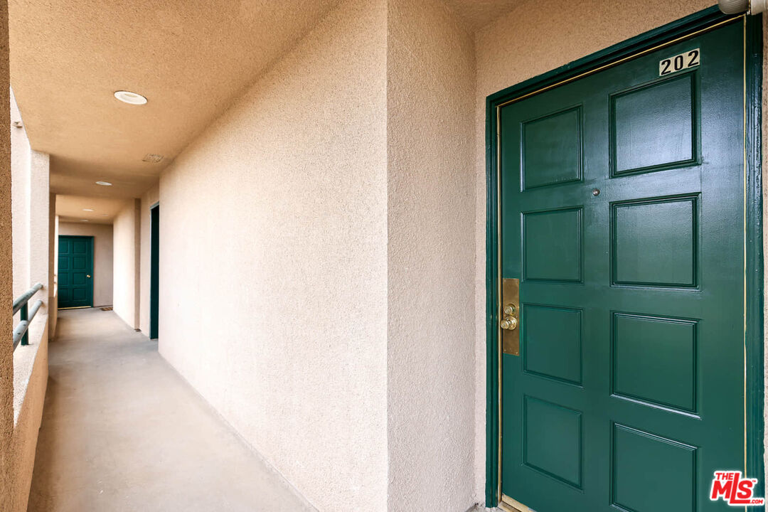 1527 9th St Unit: 202