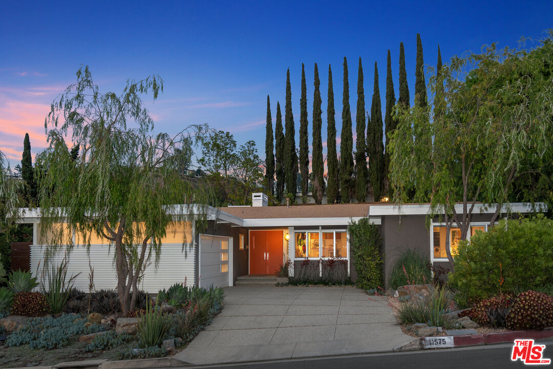 11575 Dona Dorotea Dr