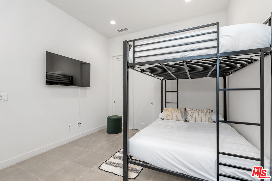 80240 Platinum Way