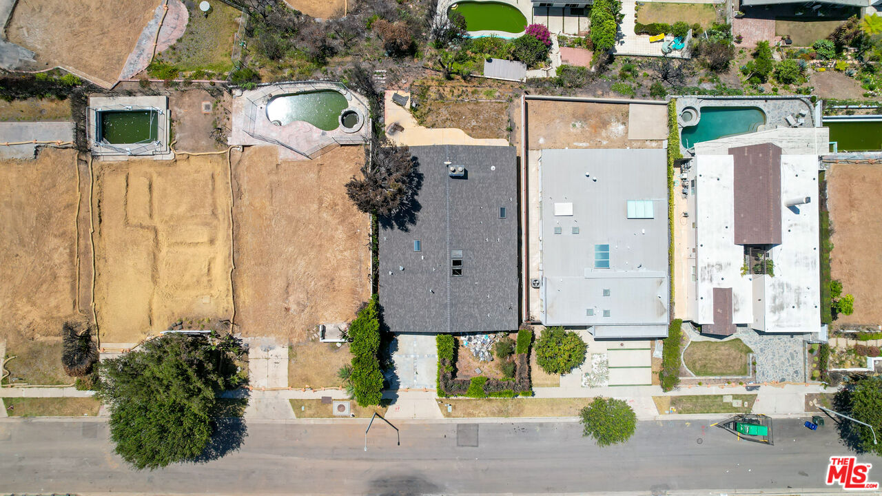18128 Kingsport Dr