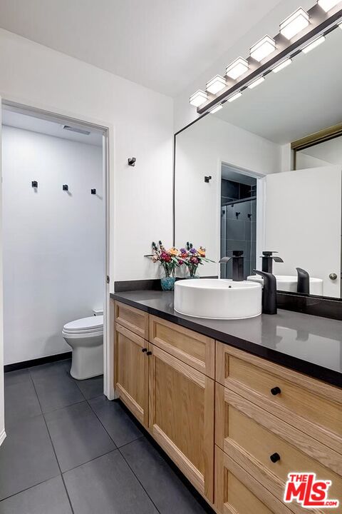 950 N Kings Rd Unit: 139