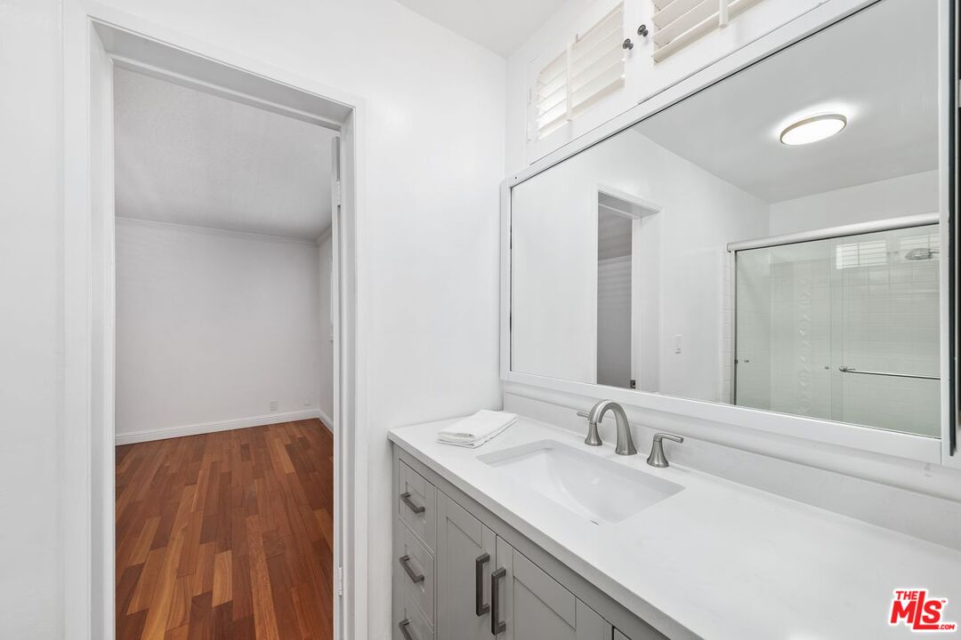 404 San Vicente Blvd Unit: 201