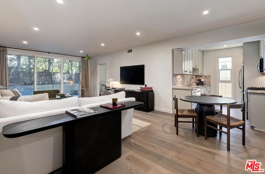 874 Hammond St Unit: 1