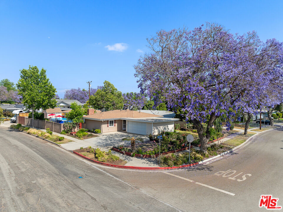 720 Maertin Ln